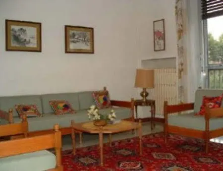 Casa Tutzing فندق 3*
