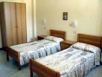 Casa Tutzing فندق 3*